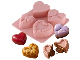 Molde silicona 4 corazones decorados